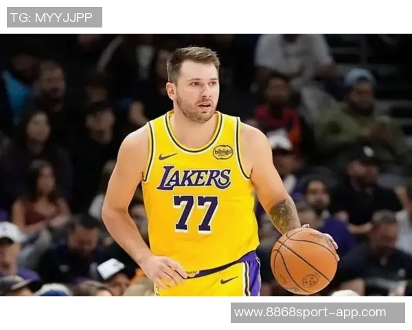 东契奇荣膺11月16日NBA最佳球员展现超凡实力与领导力 东契奇荣膺11月16日NBA最佳球员展现超凡实力与领导力