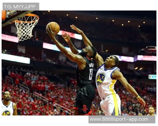 博格丹缺席第12场比赛船记透露其正在场上训练以增强腿筋力量 博格丹缺席第12场比赛船记透露其正在场上训练以增强腿筋力量